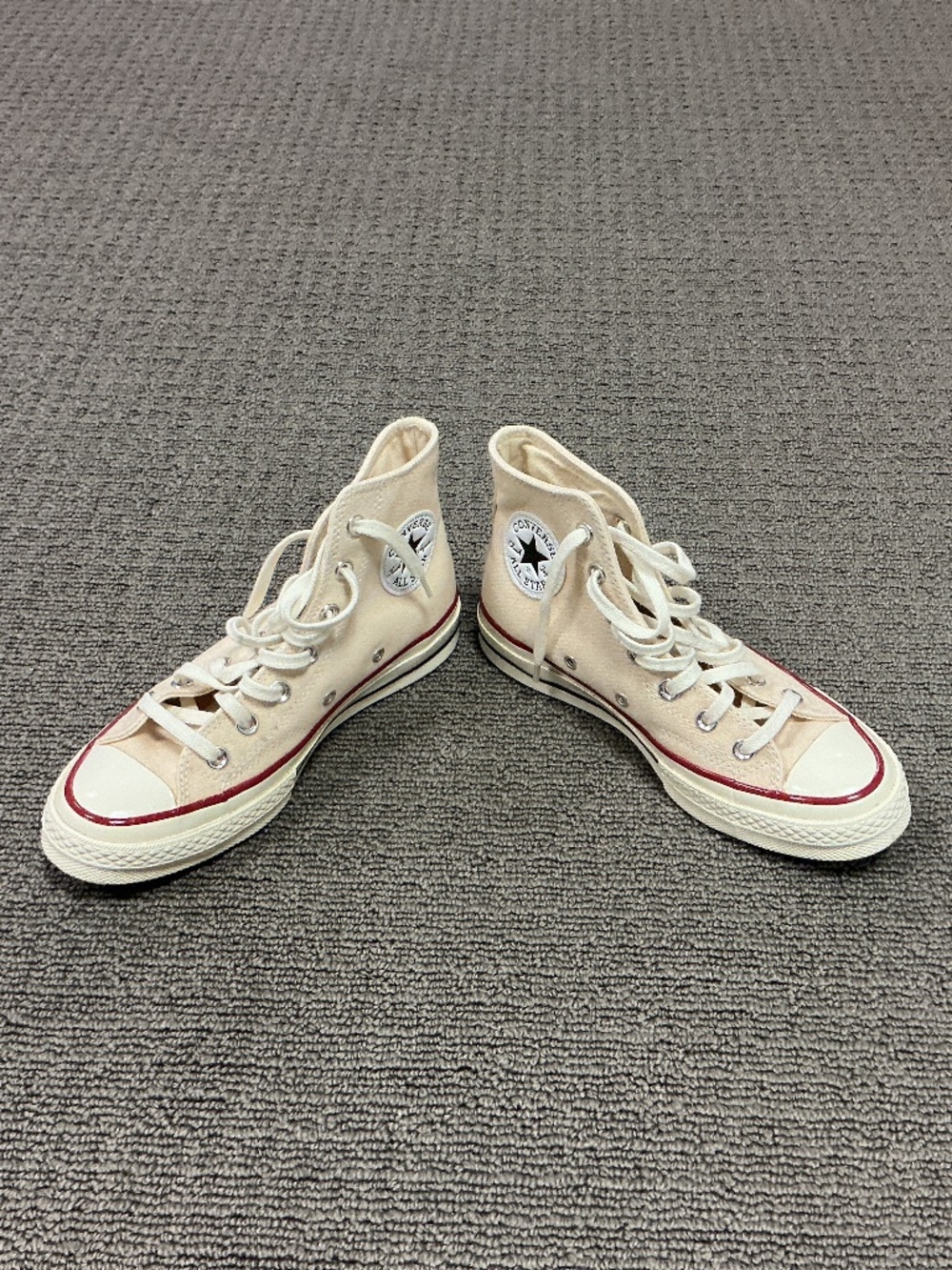 Converse All Star in parchment off-white. Women’s size US 6.5